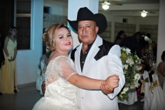 AGRADABLE BODA DE EDUARDO Y ELIZABETH