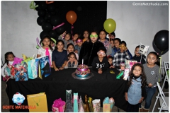 FIESTA-DE-CUMPLEAÑOS-9-REGINA-Y-8-AÑOS-VICTOR-CON-UNA-MINIDISCO-10